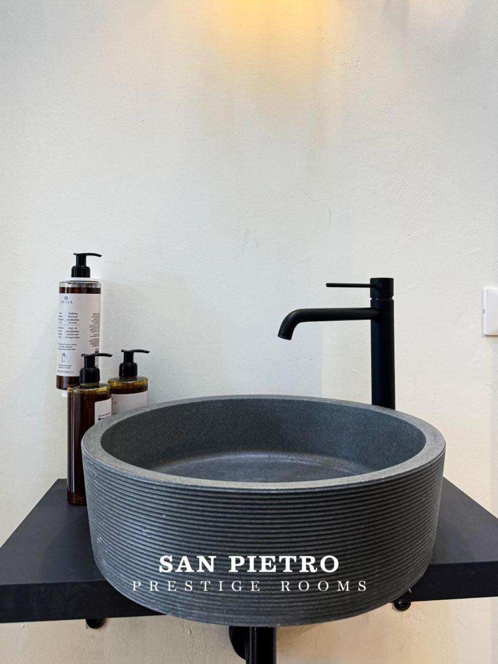 روما San Pietro Prestige Rooms المظهر الخارجي الصورة